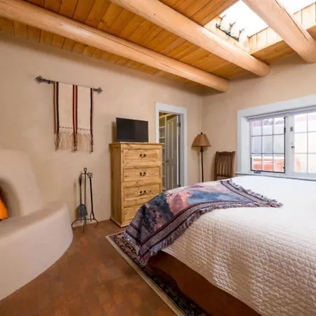 1 Bedroom - In Railyard, 10 Min. Walk To Plaza - Prado Holiday home *