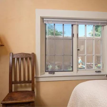 1 Bedroom - In Railyard, 10 Min. Walk To Plaza - Prado *