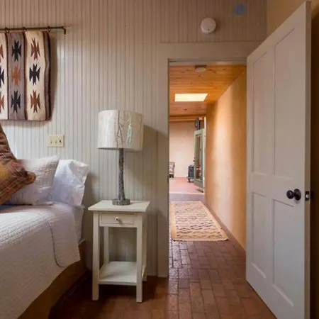 1 Bedroom - In Railyard, 10 Min. Walk To Plaza - Prado Holiday home *